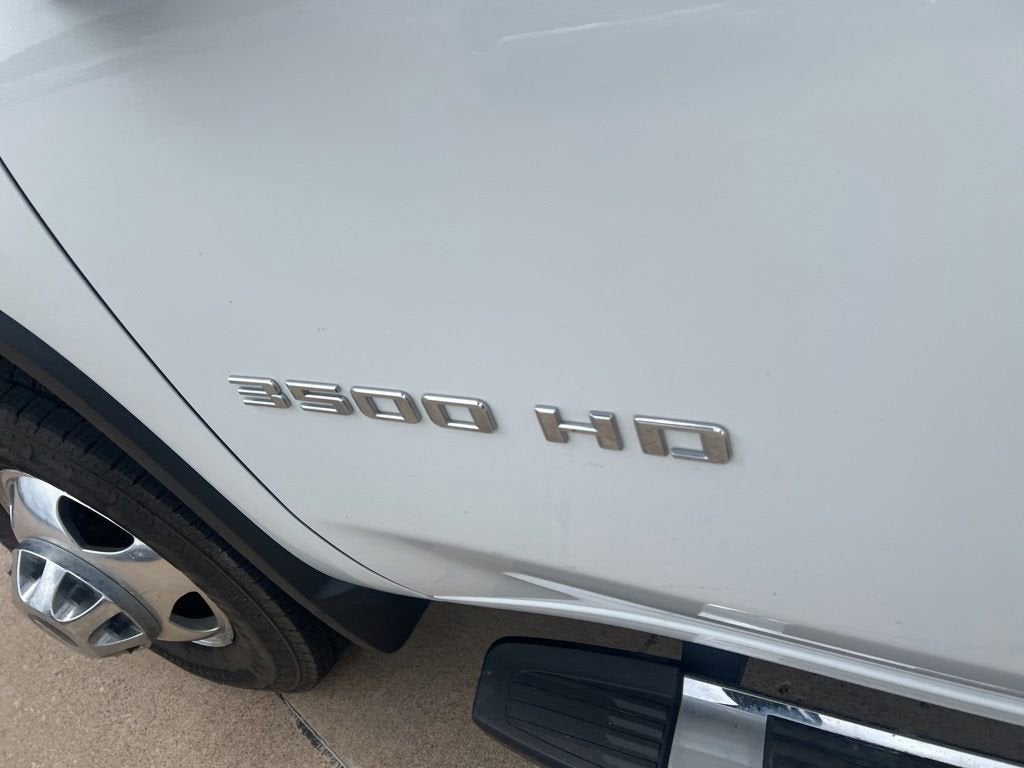 2022 Chevrolet Silverado 3500 HD High Country DRW