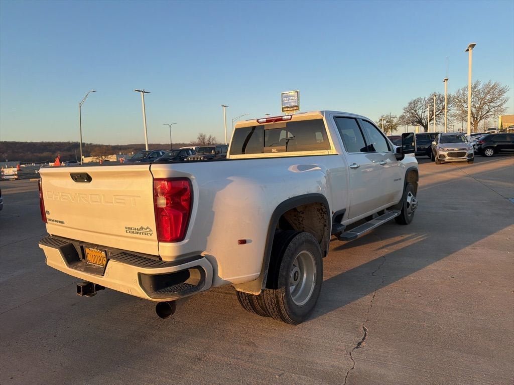 2022 Chevrolet Silverado 3500 HD High Country DRW