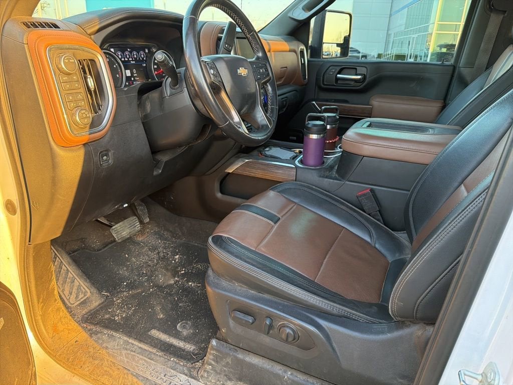 2022 Chevrolet Silverado 3500 HD High Country DRW