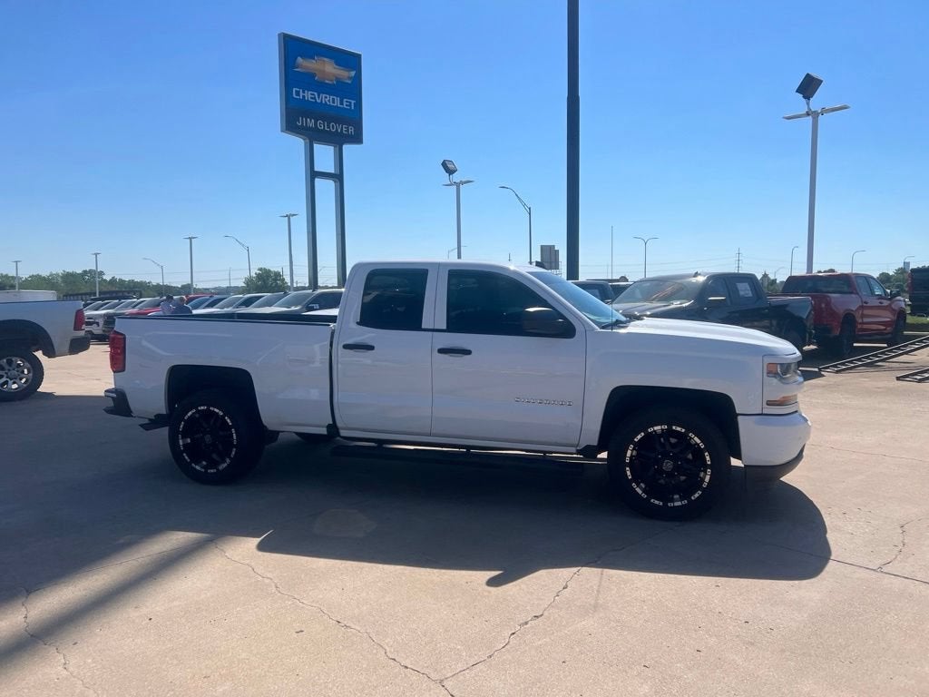 2017 Chevrolet Silverado 1500 Custom
