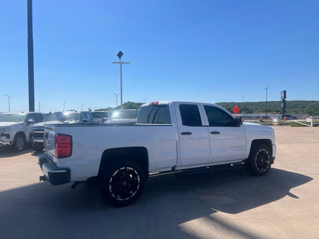 2017 Chevrolet Silverado 1500 Custom