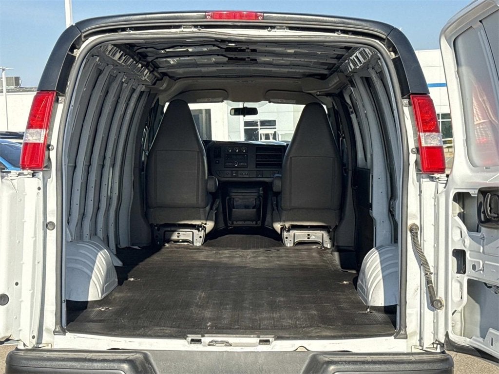 2023 Chevrolet Express Cargo 2500 WT