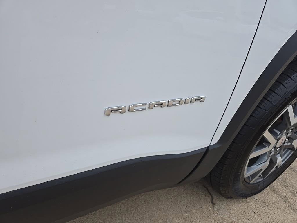 2023 GMC Acadia SLT