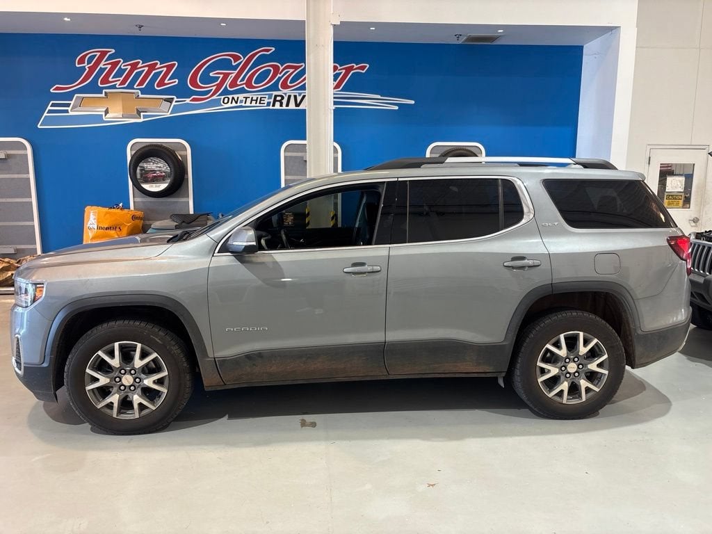 2023 GMC Acadia SLT