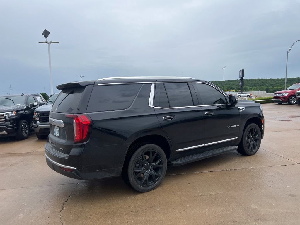 2023 GMC Yukon SLT