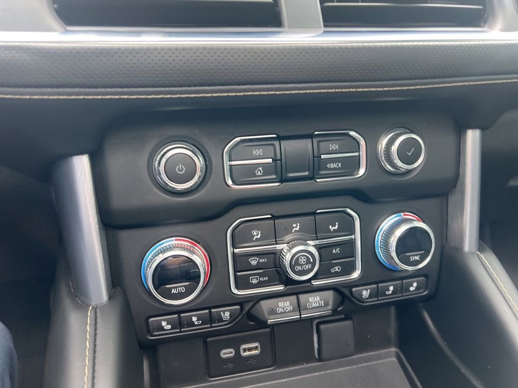2023 GMC Yukon SLT