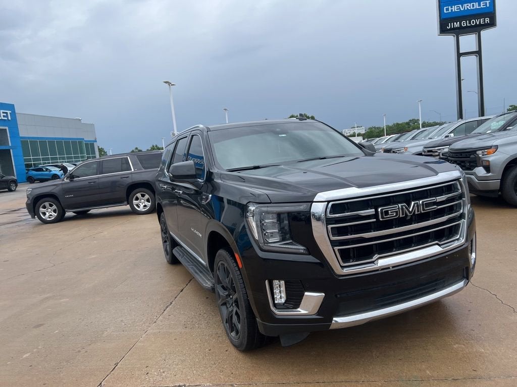 2023 GMC Yukon SLT