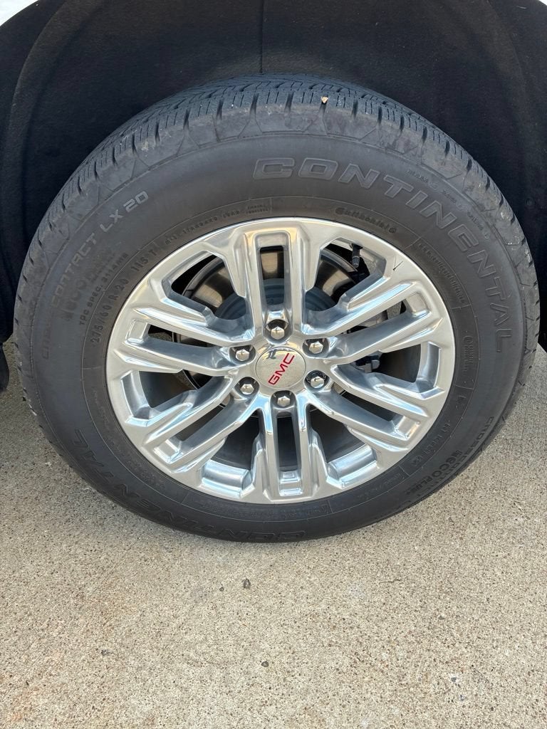 2024 GMC Yukon SLT