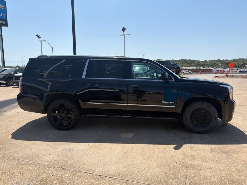 2017 GMC Yukon XL Denali