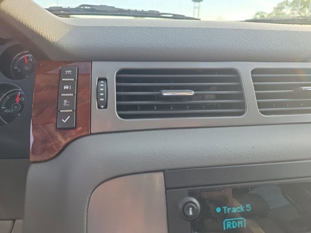 2011 GMC Yukon XL SLT