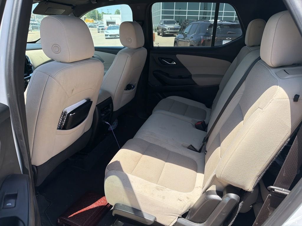 2022 Chevrolet Traverse LS