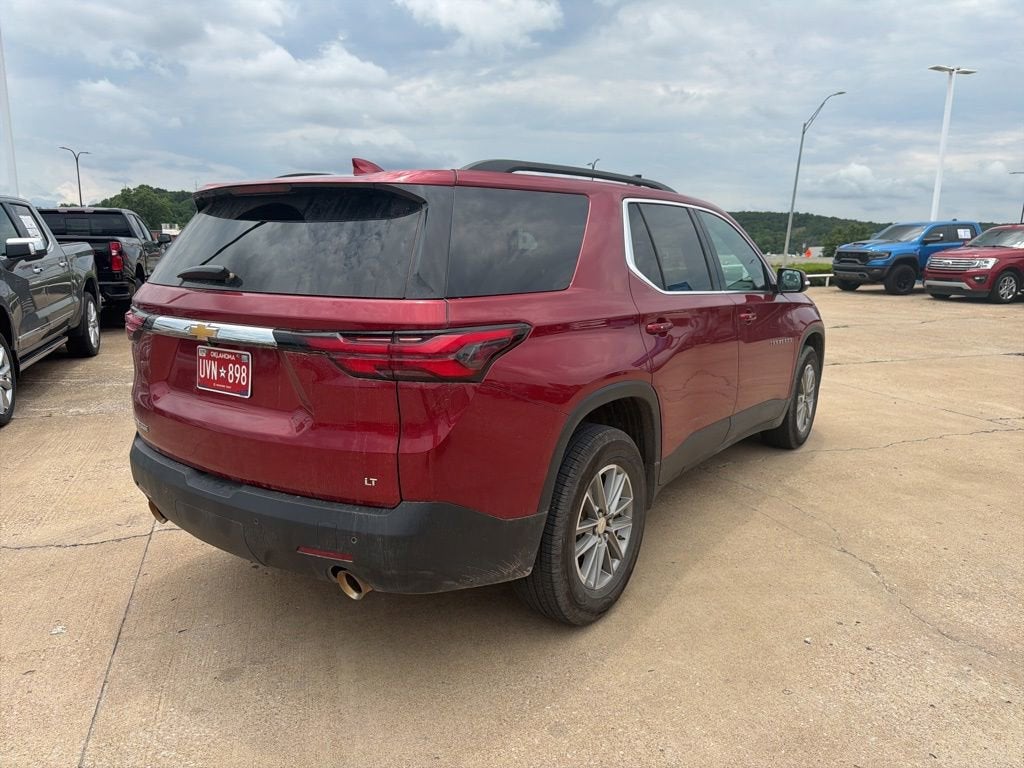 2023 Chevrolet Traverse LT Cloth