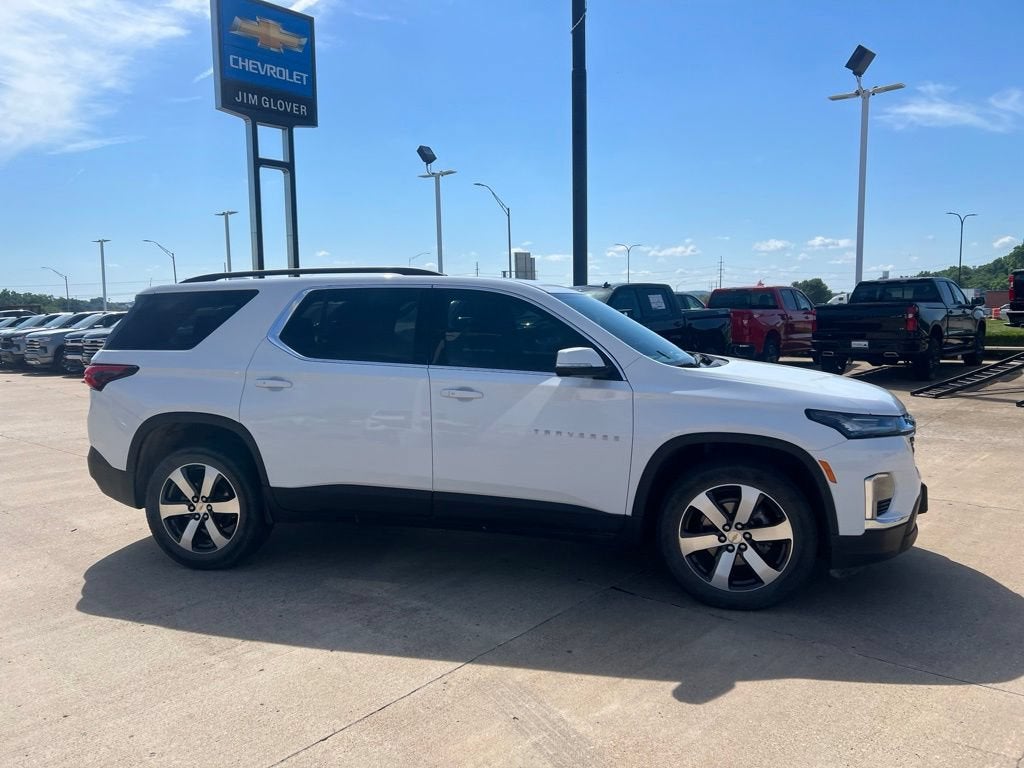 2023 Chevrolet Traverse LT Leather