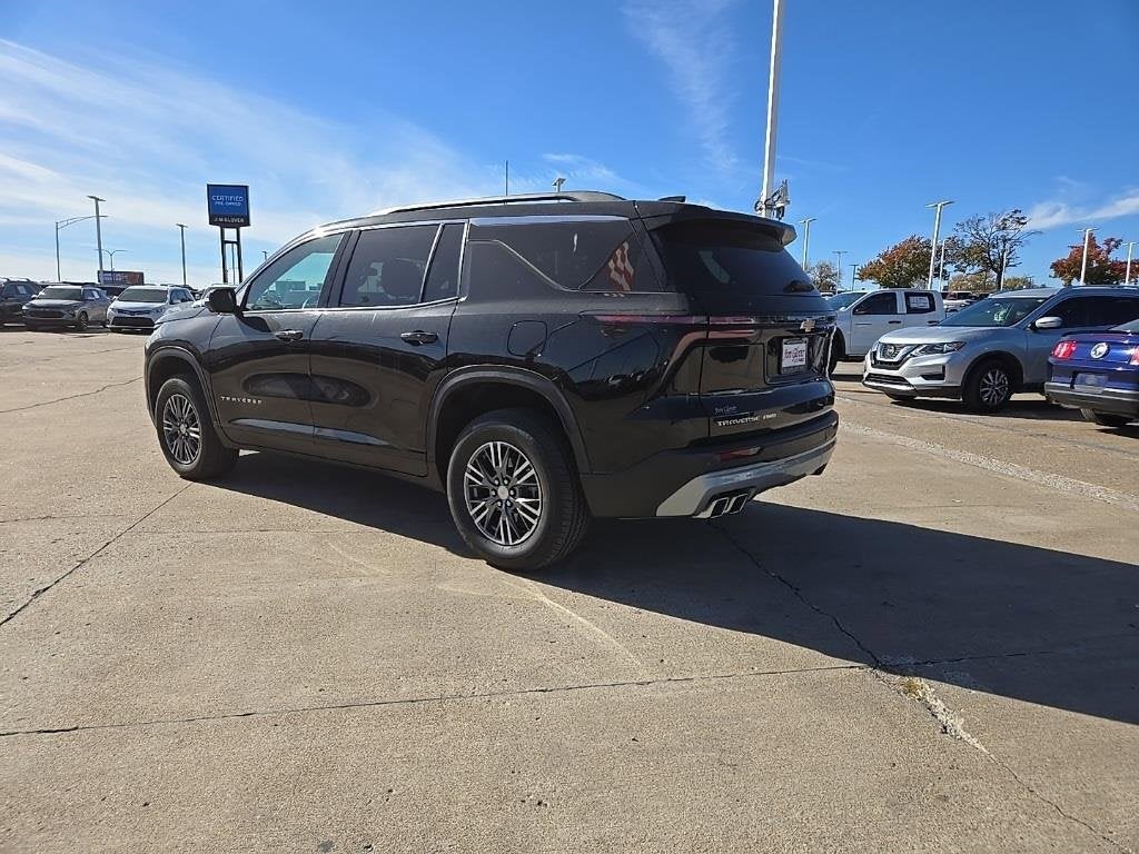 2024 Chevrolet Traverse LT