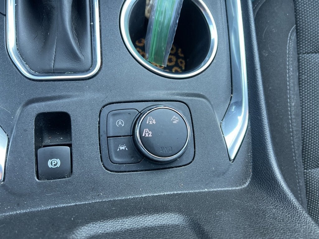 2022 Chevrolet Traverse LT Cloth