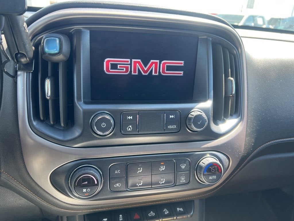 2022 GMC Canyon AT4 - Leather