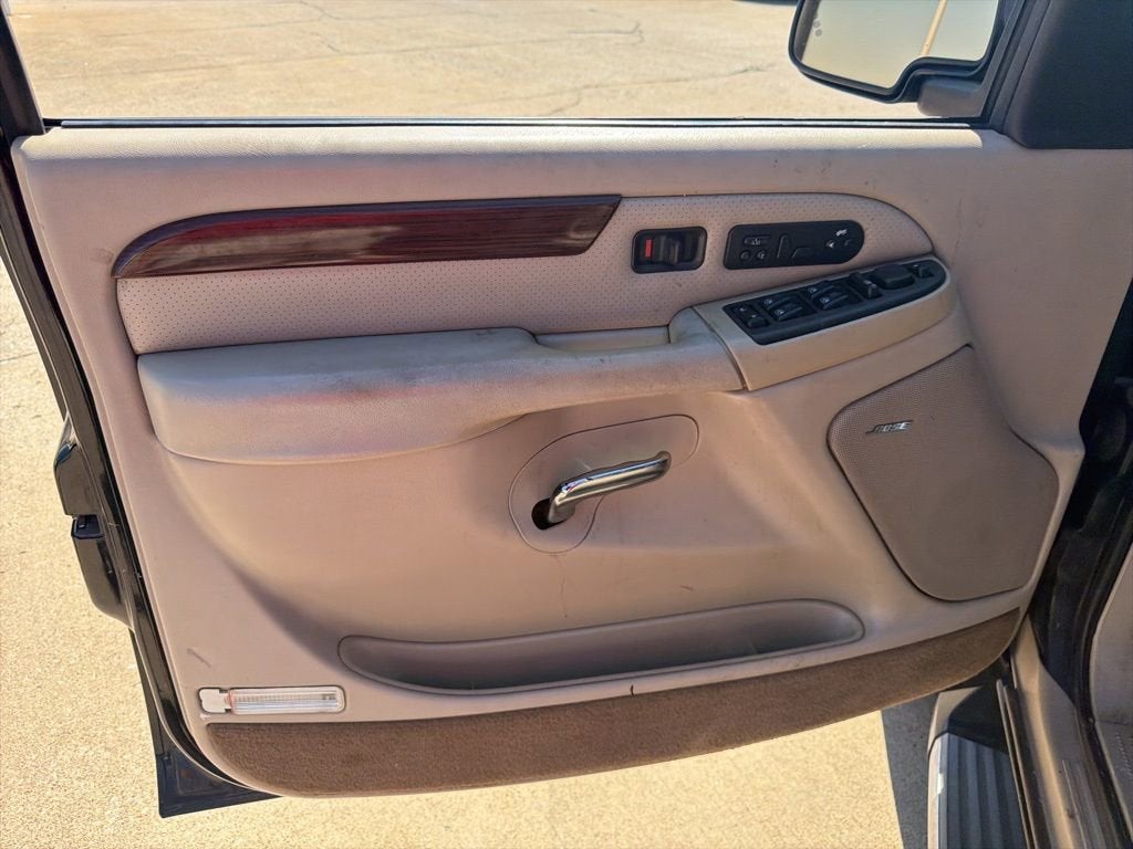 2004 Cadillac Escalade 4dr AWD