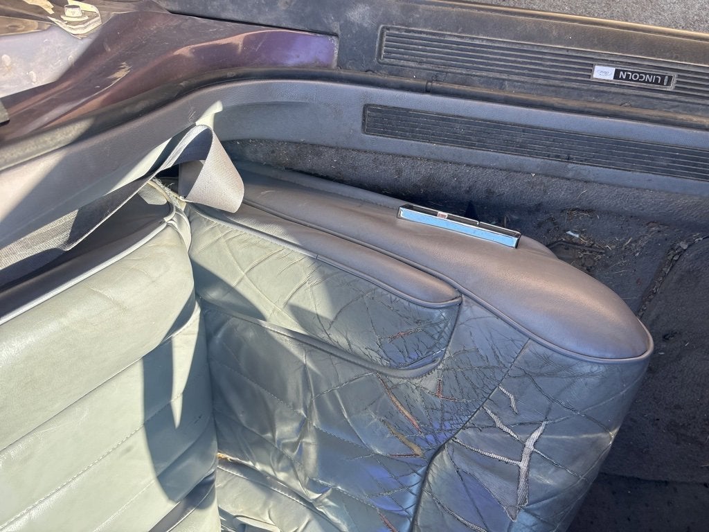 1994 Lincoln Town Car Signature