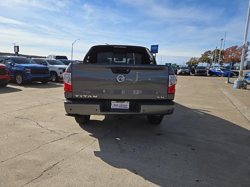 2020 Nissan Titan SV