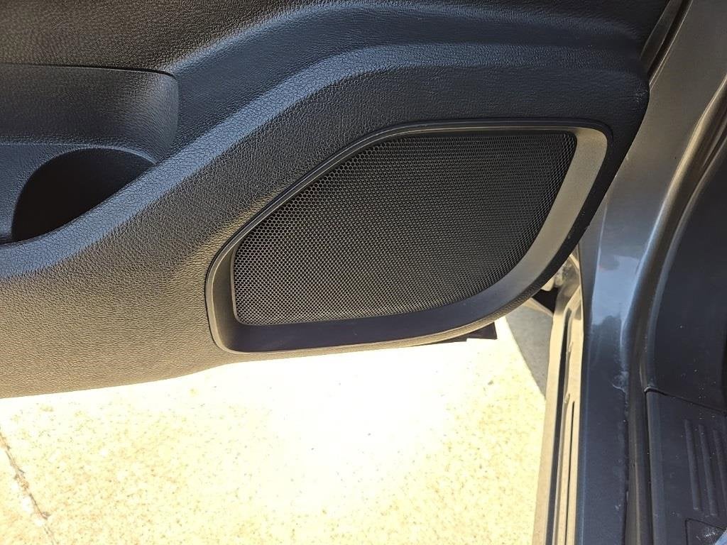 2020 Nissan Titan SV