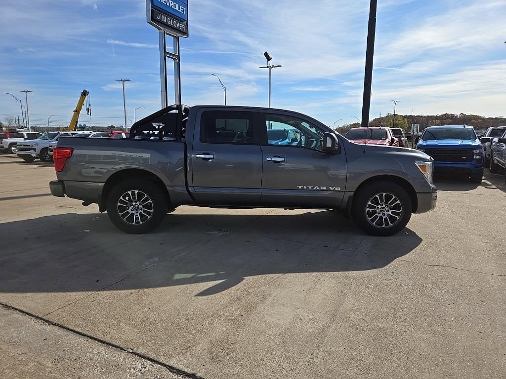 2020 Nissan Titan SV
