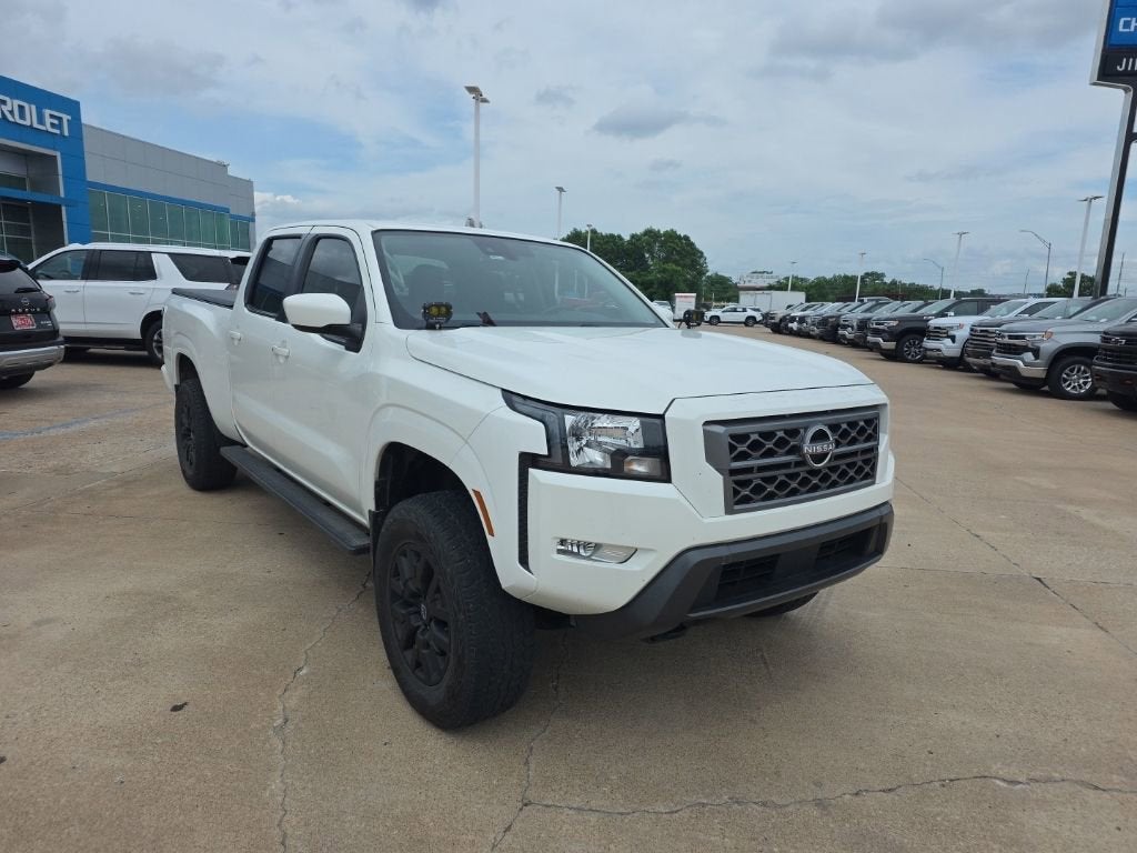 2024 Nissan Frontier SV
