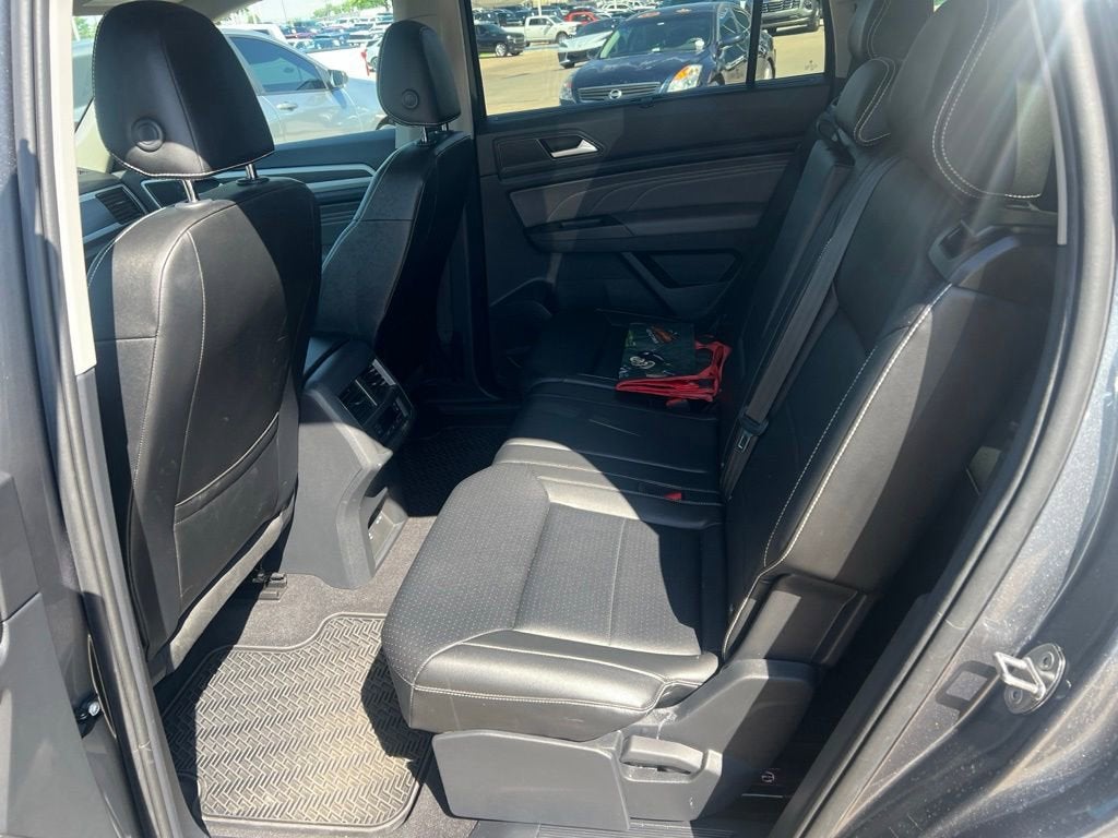 2022 Volkswagen Atlas 2.0T SE w/Technology