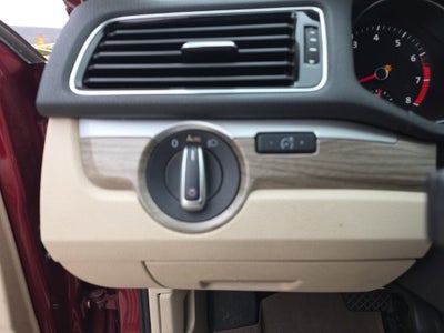 2018 Volkswagen Passat 2.0T SE