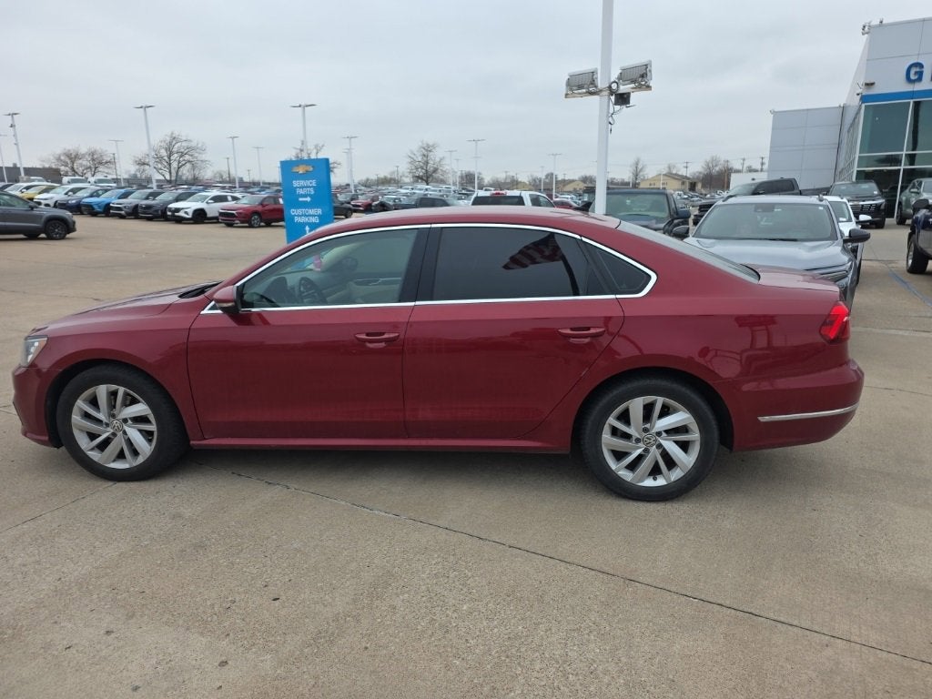 2018 Volkswagen Passat 2.0T SE