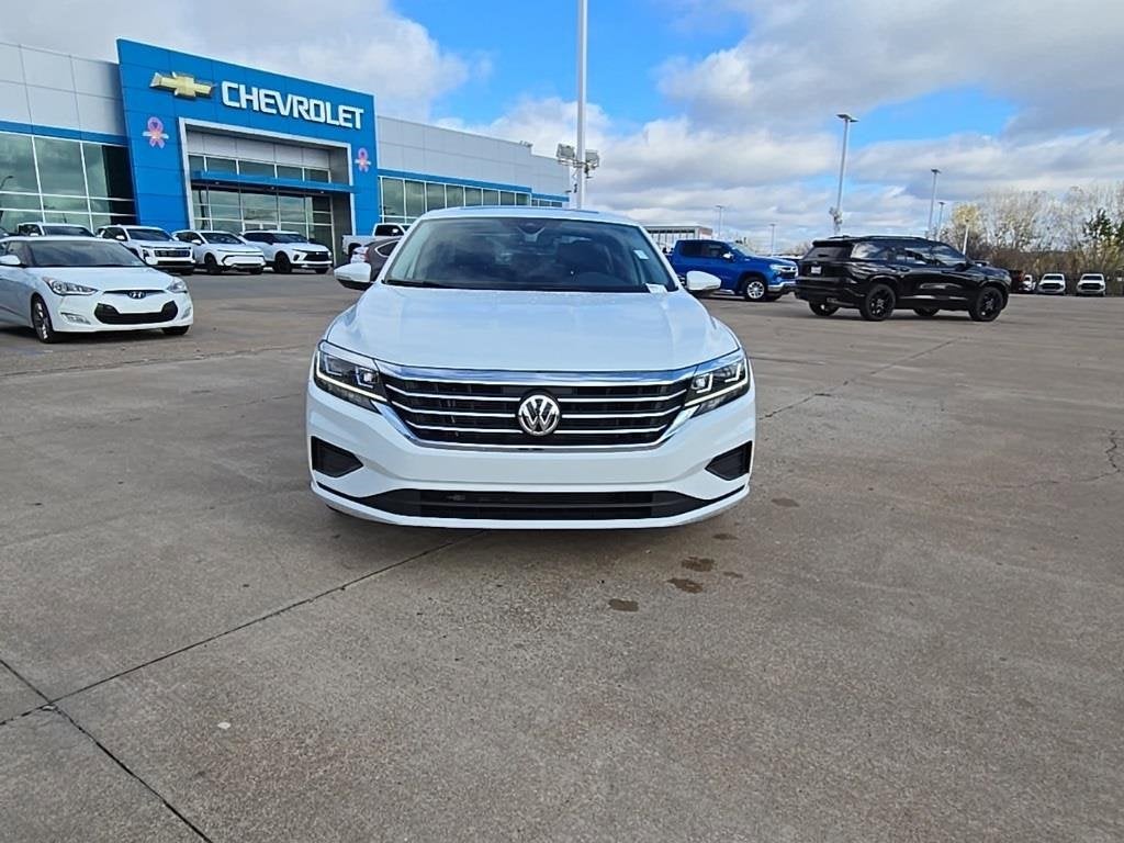 2022 Volkswagen Passat 2.0T SE