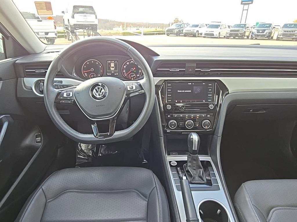 2022 Volkswagen Passat 2.0T SE