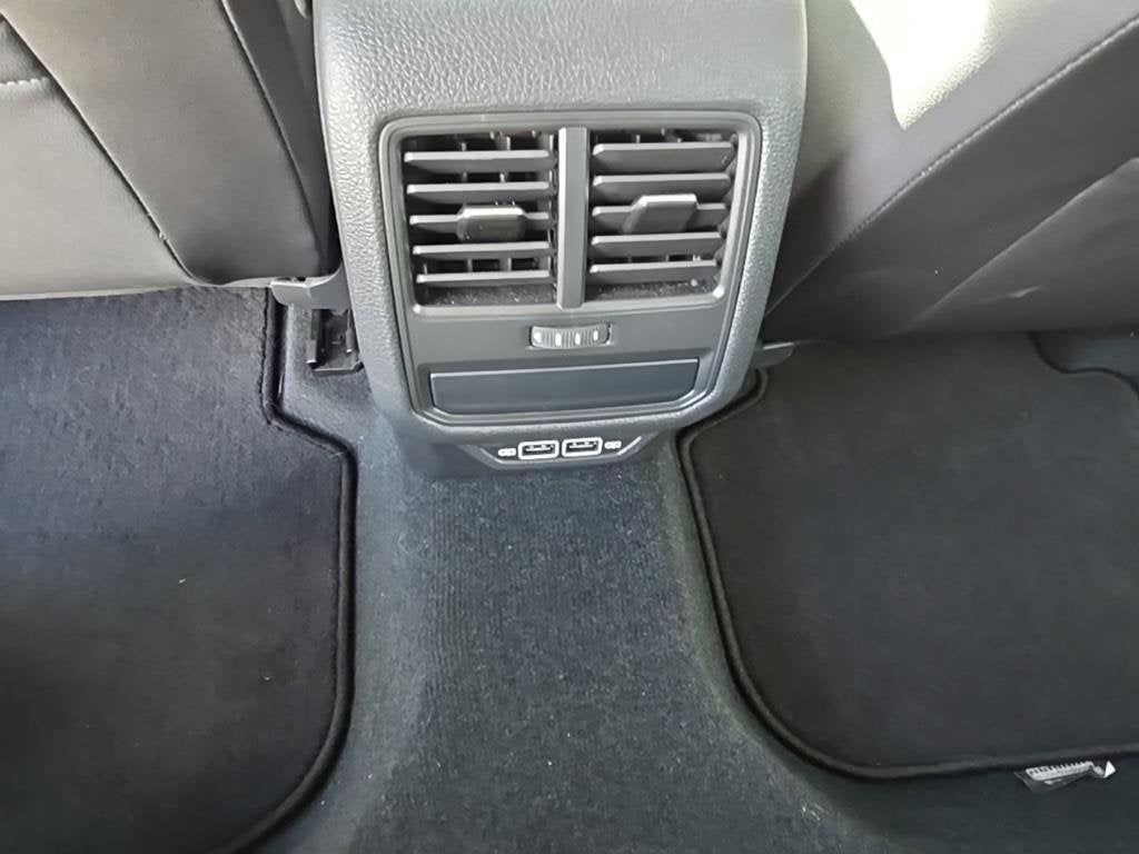 2022 Volkswagen Passat 2.0T SE