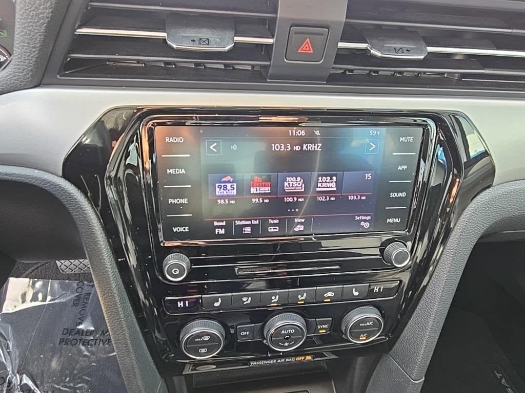 2022 Volkswagen Passat 2.0T SE