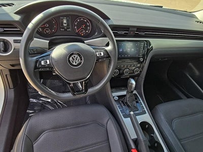 2022 Volkswagen Passat 2.0T SE