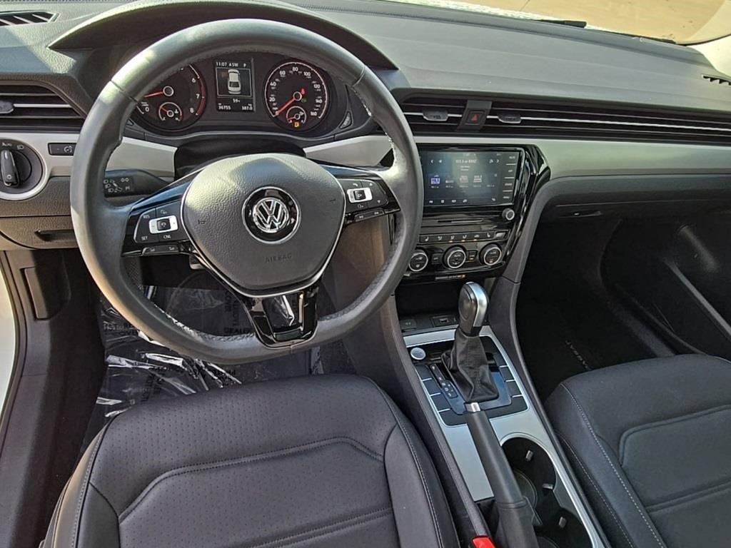 2022 Volkswagen Passat 2.0T SE