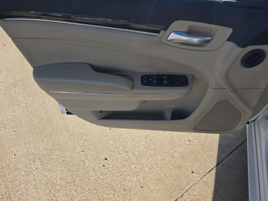 2012 Chrysler 300 Limited