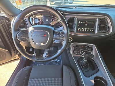 2022 Dodge Challenger SXT