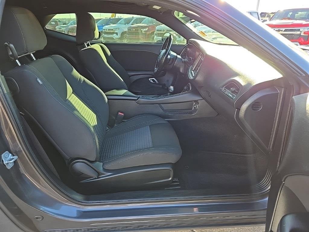 2022 Dodge Challenger SXT