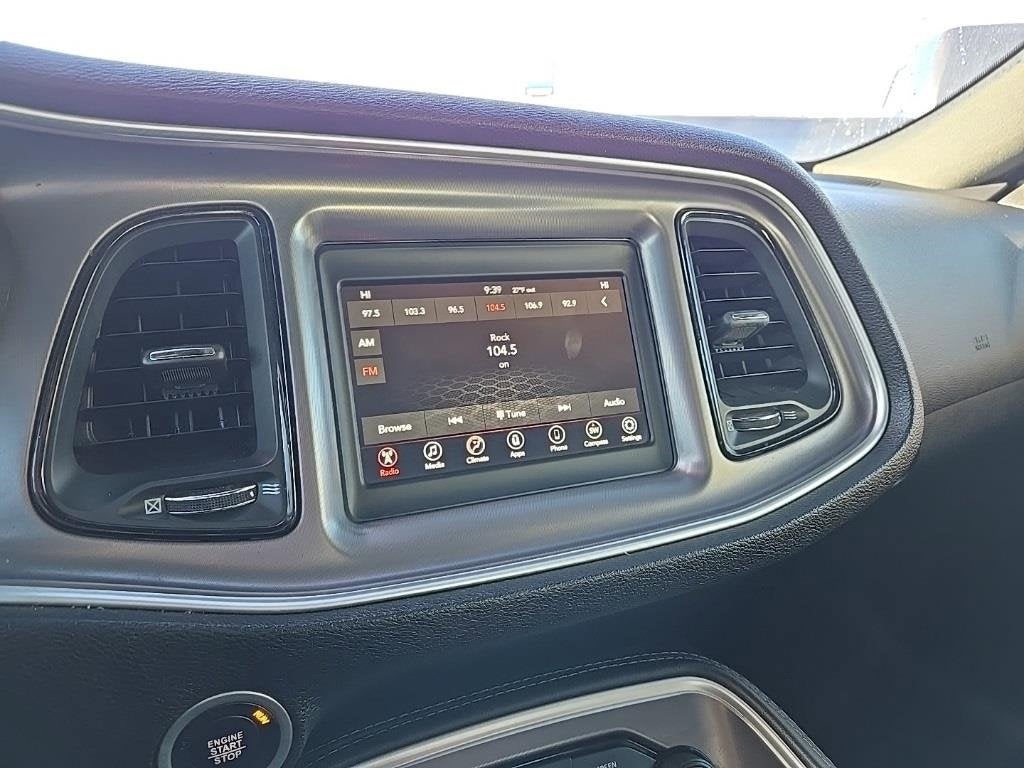 2022 Dodge Challenger SXT