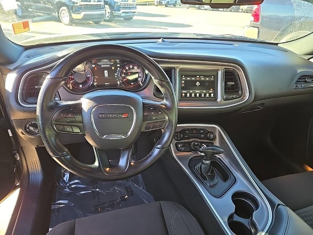 2022 Dodge Challenger SXT