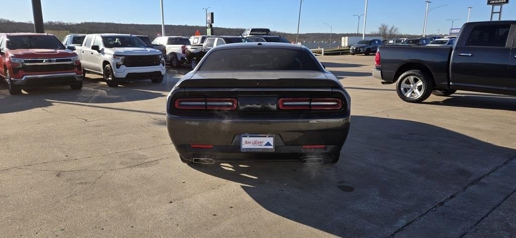 2022 Dodge Challenger SXT