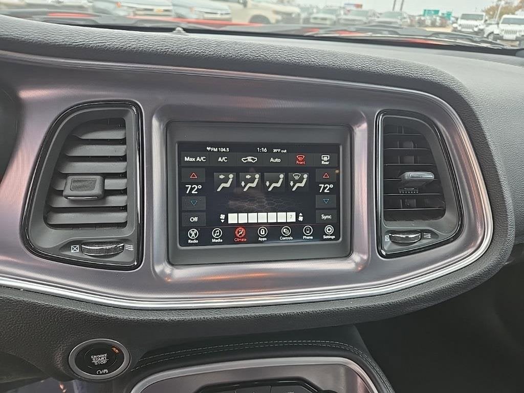 2021 Dodge Challenger SXT