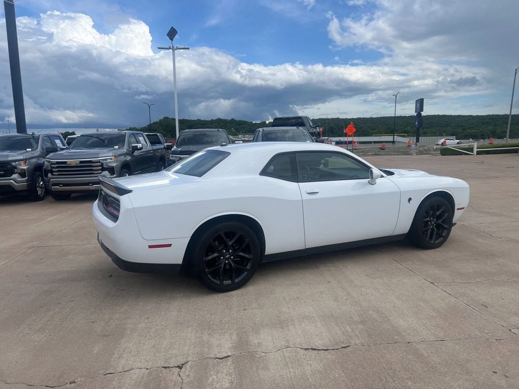 2021 Dodge Challenger SXT