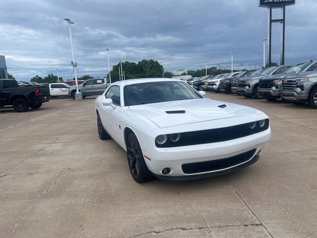 2021 Dodge Challenger SXT