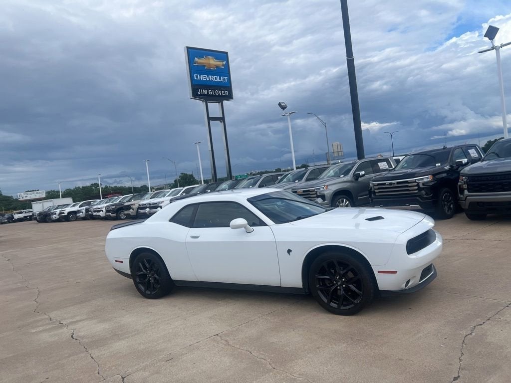 2021 Dodge Challenger SXT
