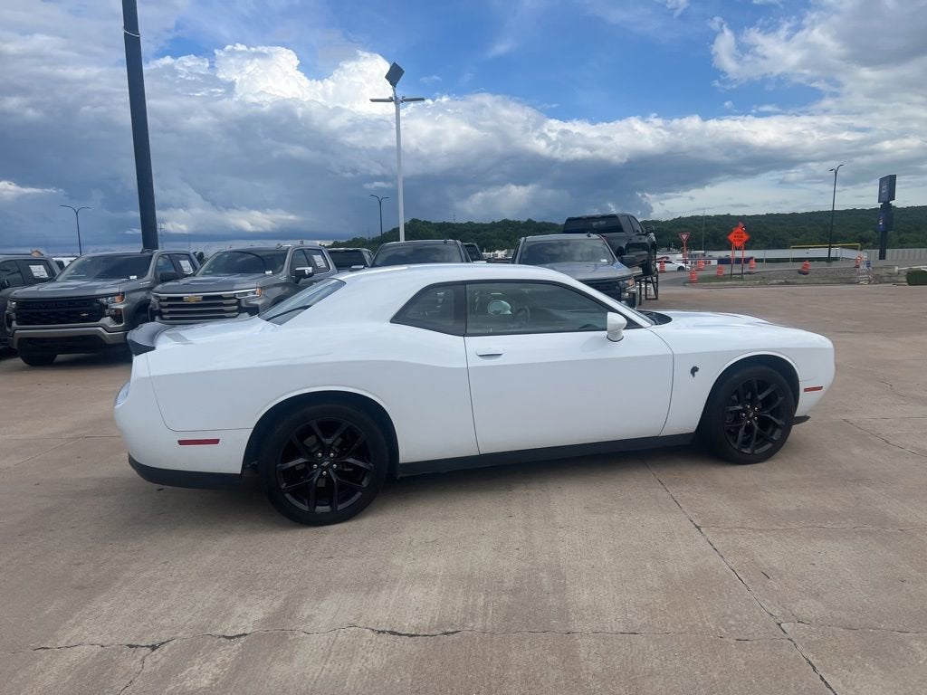 2021 Dodge Challenger SXT