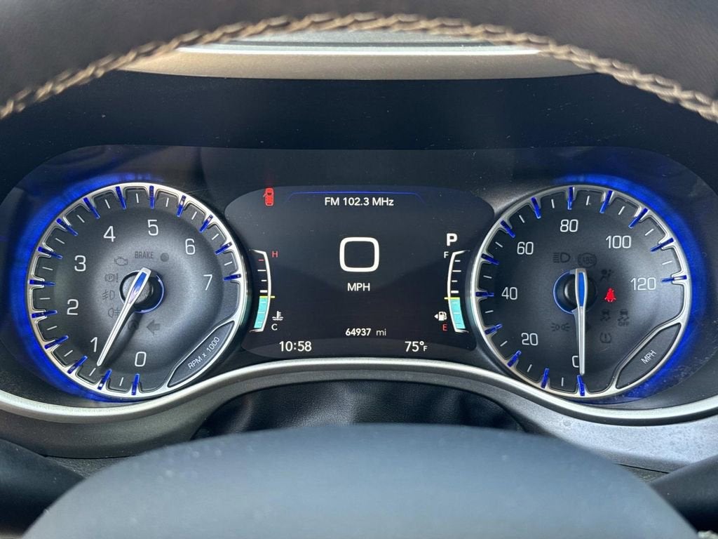 2023 Chrysler Pacifica Touring L