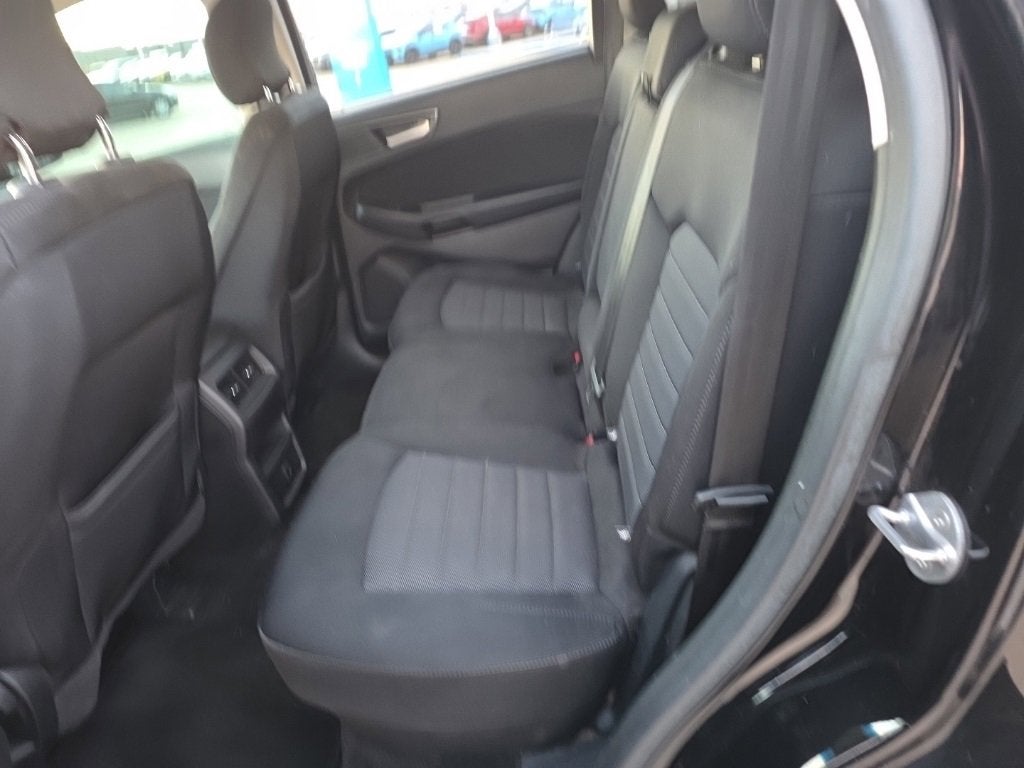 2018 Ford Edge SE