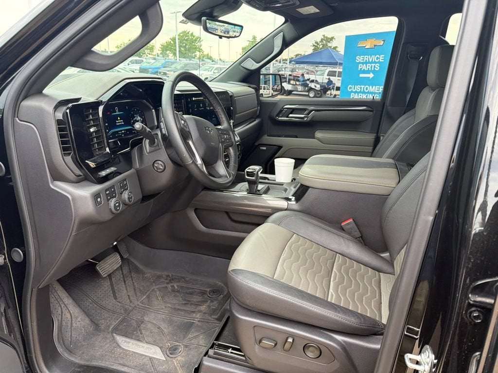 2025 Chevrolet Silverado 1500 ZR2
