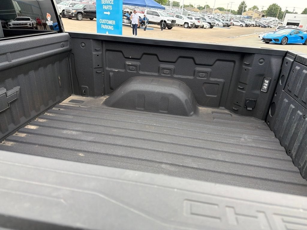 2025 Chevrolet Silverado 1500 ZR2